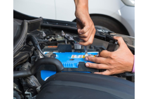 can you use a marine battery in a car